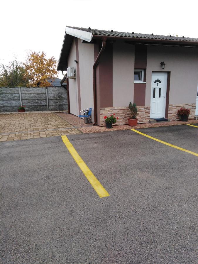 Apartament Boglarka Vendeghaz Mosonmagyaróvár Zewnętrze zdjęcie