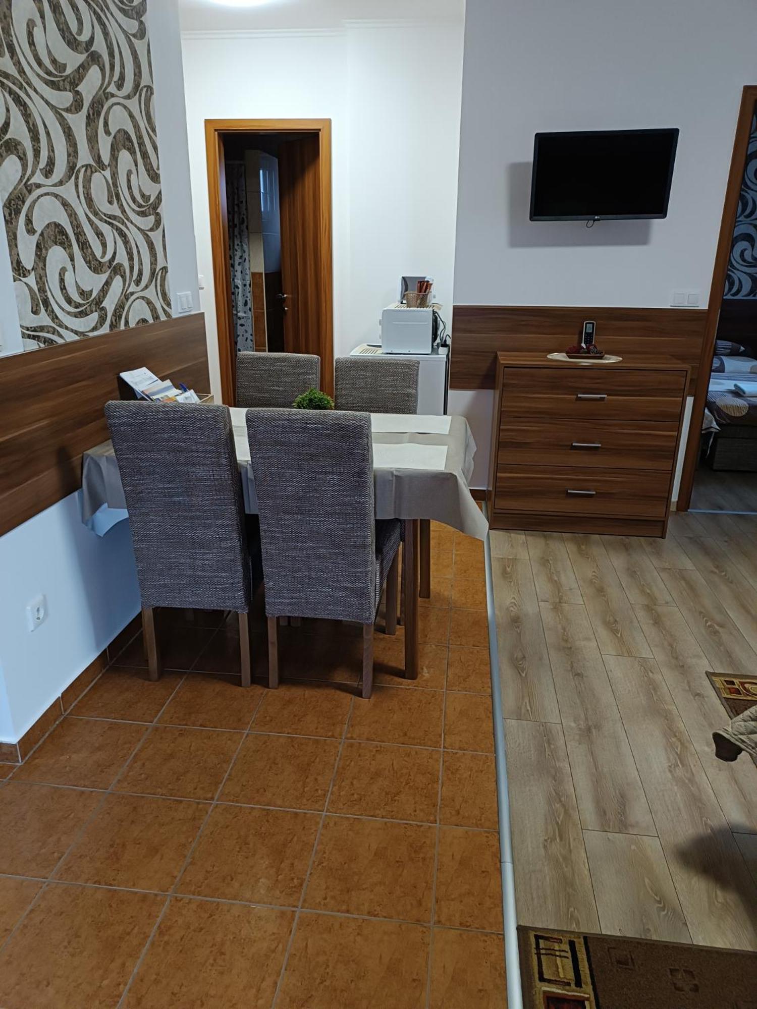 Apartament Boglarka Vendeghaz Mosonmagyaróvár Zewnętrze zdjęcie