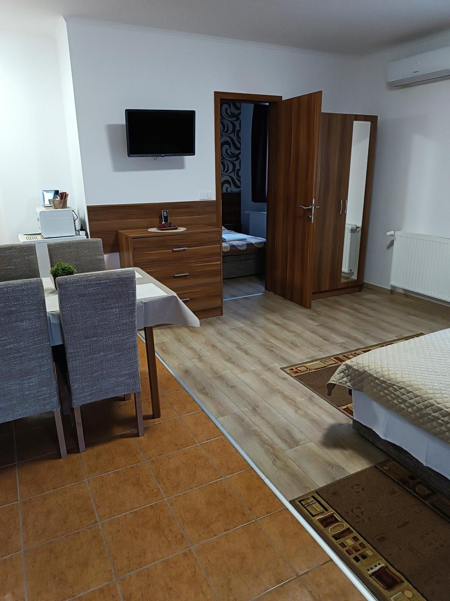 Apartament Boglarka Vendeghaz Mosonmagyaróvár Zewnętrze zdjęcie